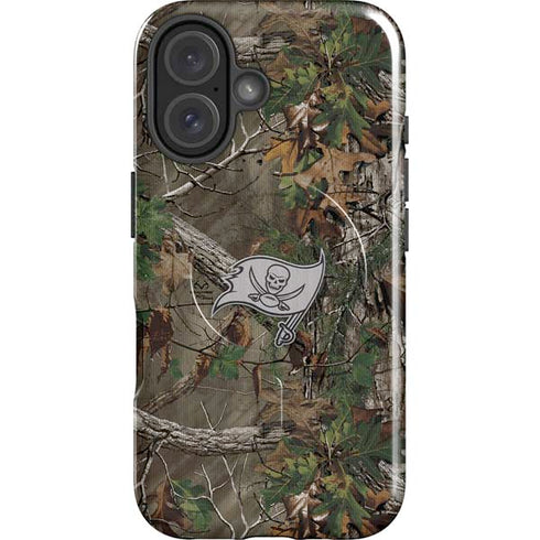 NFL Tampa Bay Buccaneers Realtree Xtra Green Camo iPhone 16 Magsafe Impact Case